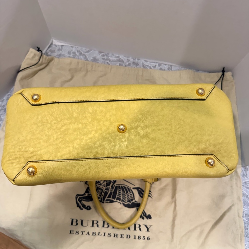 Burberry Banner House Check Derby Medium Satchel NWT - Picture 7 of 14